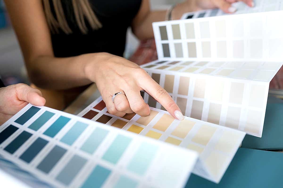  Yanlış boyanan duvar nasıl düzeltilir? İnternetten boya rengi seçerken dikkat edin